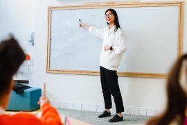 Les débouchés professionnels dans l'éducation explosent en 2024