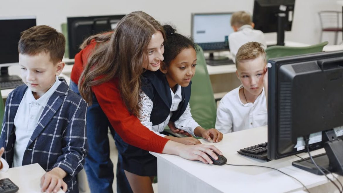 Métiers de l'éducation qui recrutent en 2026